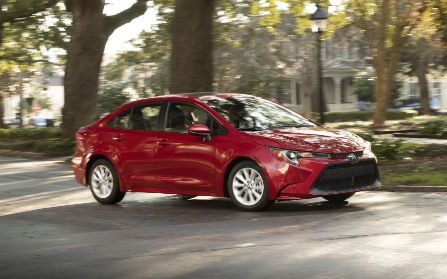  Toyota Corolla LE Sedan 2019 года  (NA) (фото 6 из 24)